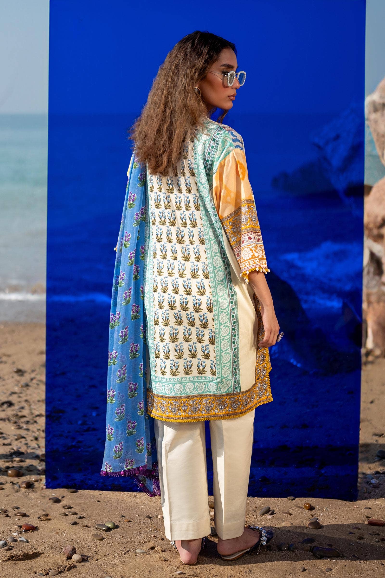 Sana Safinaz | Mahay Spring 24 | H241-003A-2BI - Pakistani Designer Dress - by Sana Safinaz | Type: Luxury - 100% Original at Saira Sultan