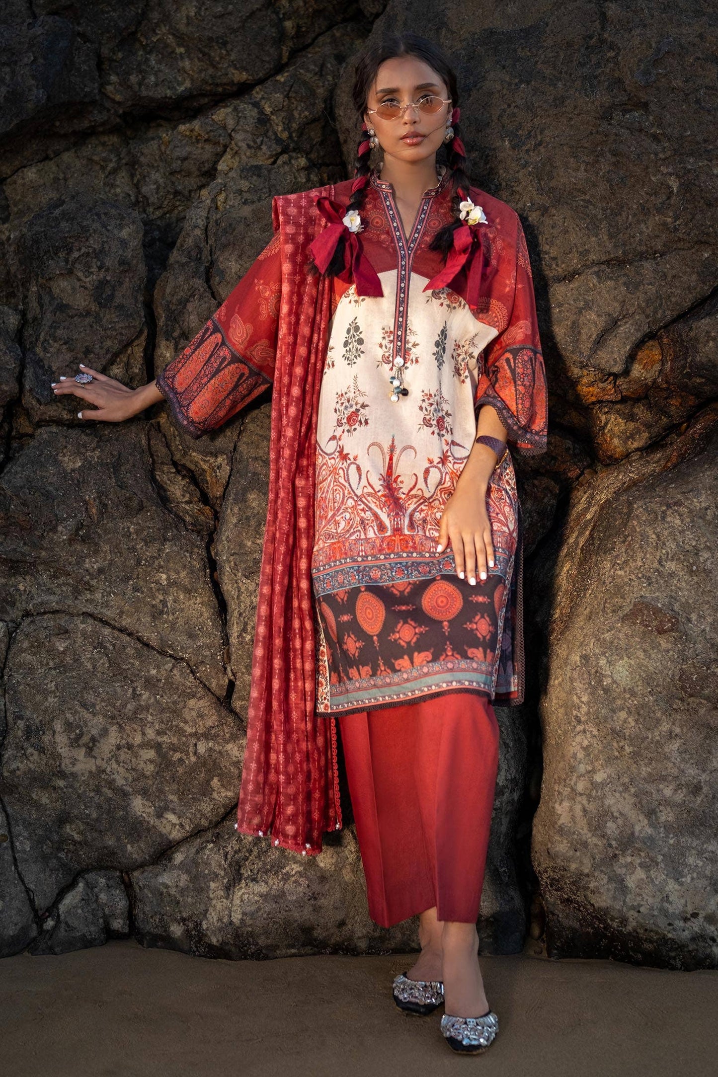 Sana Safinaz | Mahay Spring 24 | H241-021A-3DE - Pakistani Designer Dress - by Sana Safinaz | Type: Luxury - 100% Original at Saira Sultan