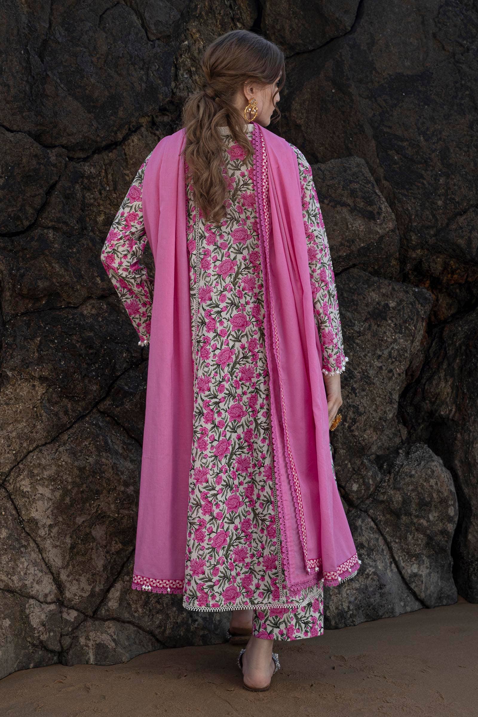 Sana Safinaz | Mahay Spring 24 | H241-004A-3CG - Pakistani Designer Dress - by Sana Safinaz | Type: Luxury - 100% Original at Saira Sultan