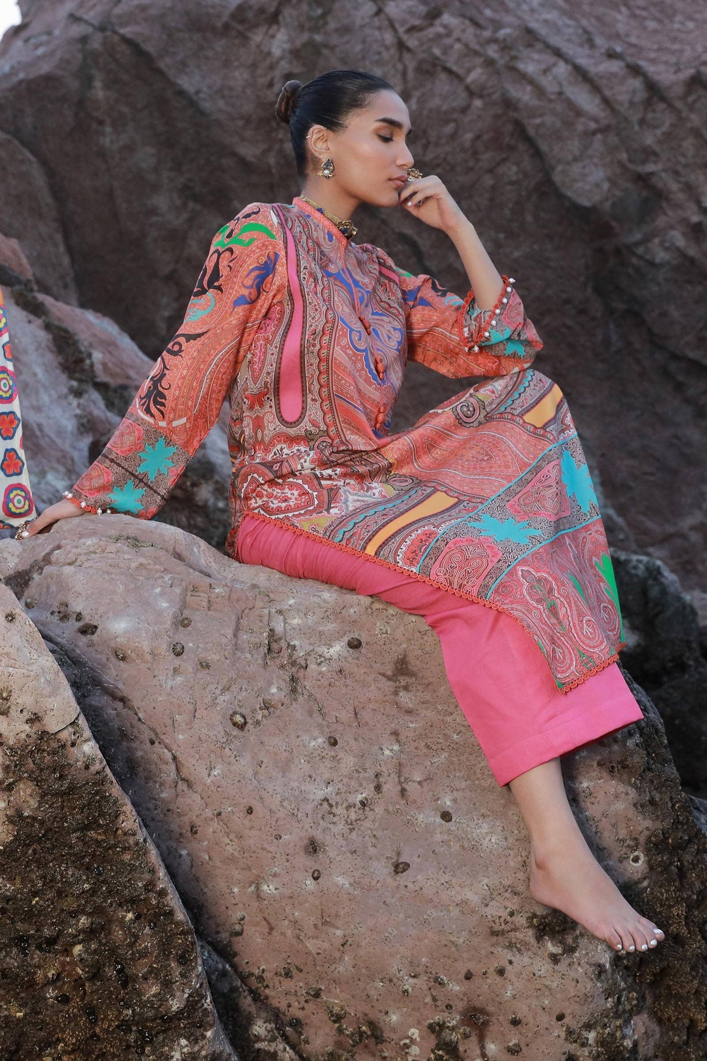 Sana Safinaz | Mahay Spring 24 | H241-012A-2C - Pakistani Designer Dress - by Sana Safinaz | Type: Luxury - 100% Original at Saira Sultan