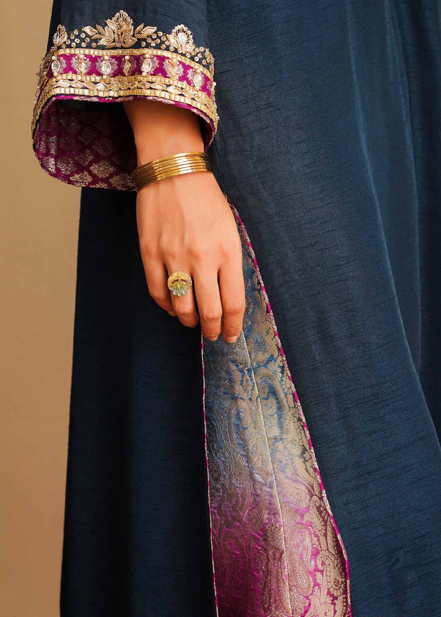 Mahgul | Eid Edit 2024 | Daria - Pakistani Designer Dress - by Mahgul | Type: Luxury - 100% Original at Saira Sultan