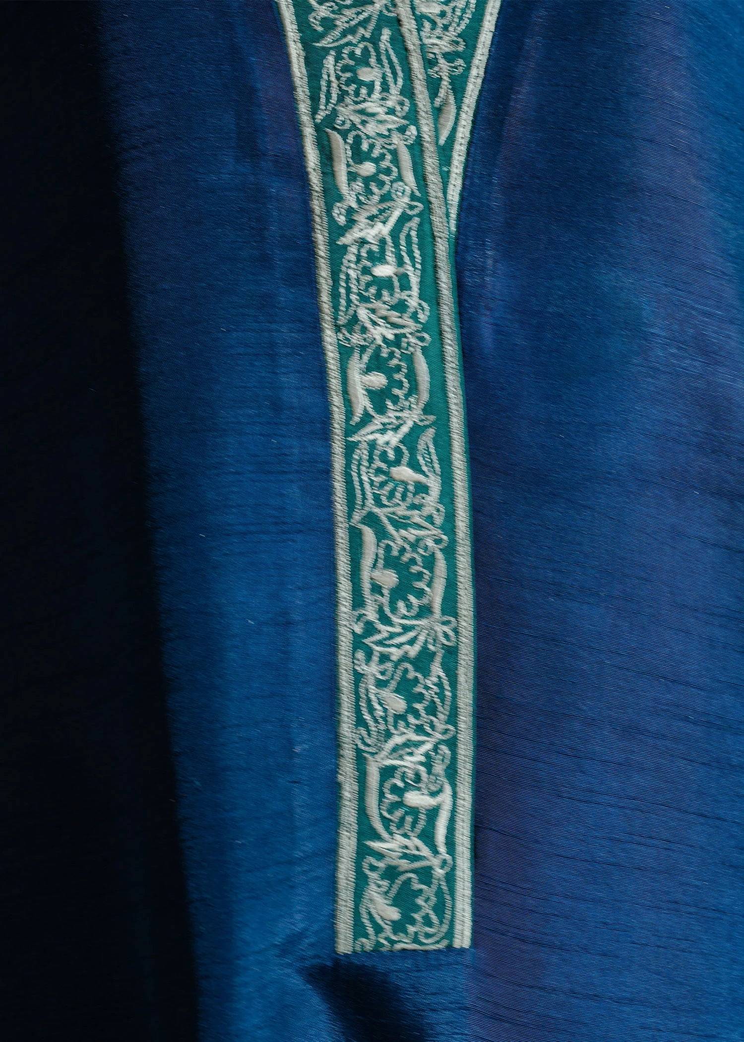 Mahgul | Eid Edit 2024 | Midnight Crush - Pakistani Designer Dress - by Mahgul | Type: Luxury - 100% Original at Saira Sultan