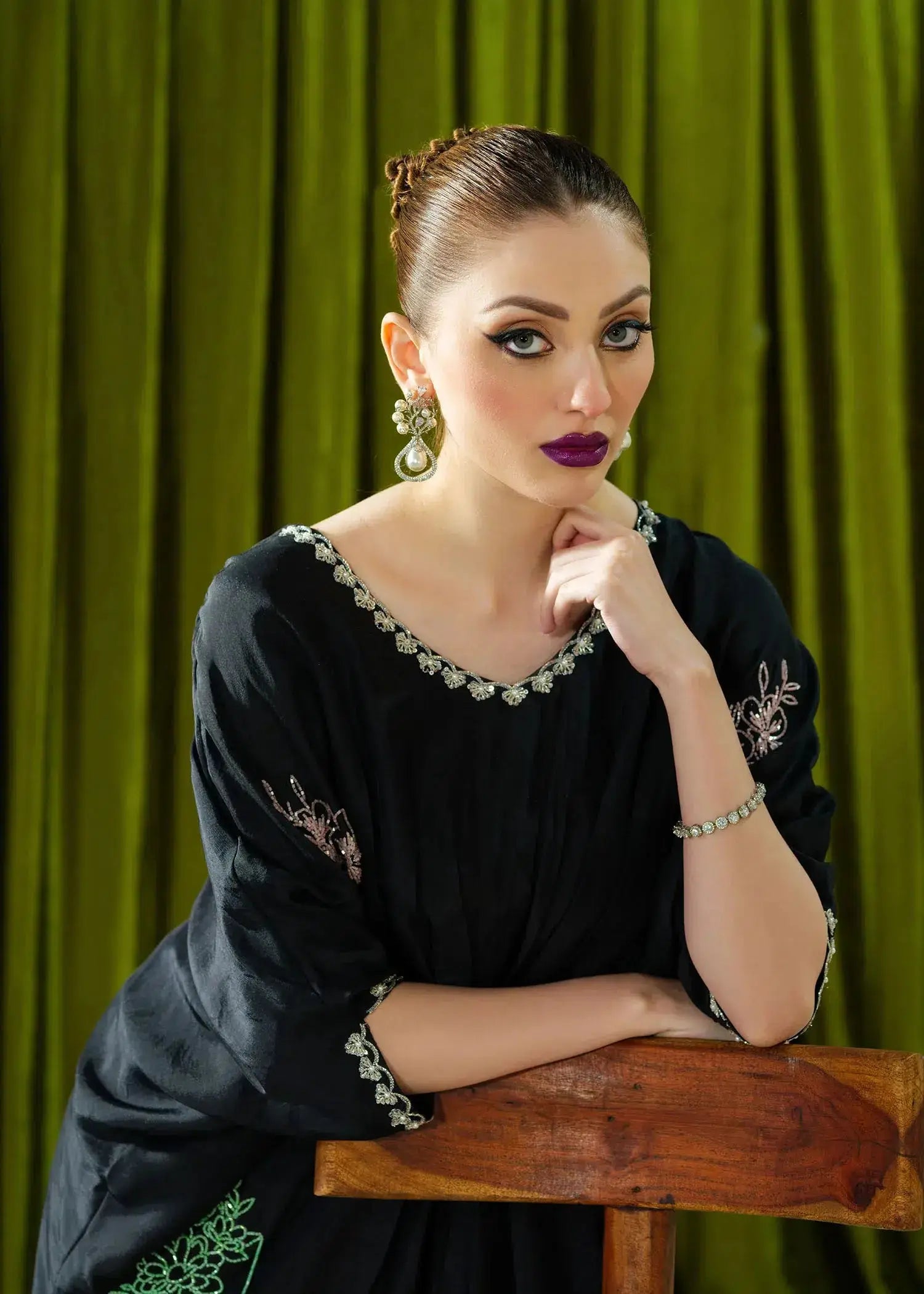 Mahum Asad | Forever and Ever Formals | Midnight - Pakistani Designer Dress - by Mahum Asad | Type: Formal - 100% Original at Saira Sultan