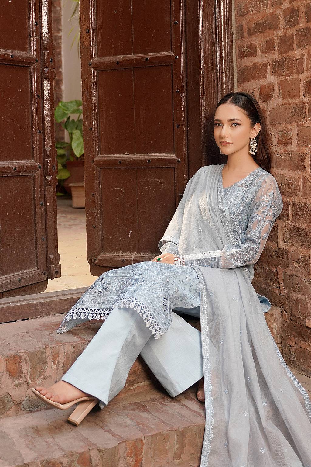 Maryams | Luxury Eid Pret | M-1105 - Pakistani Designer Dress - by Maryams | Type: Luxury - 100% Original at Saira Sultan