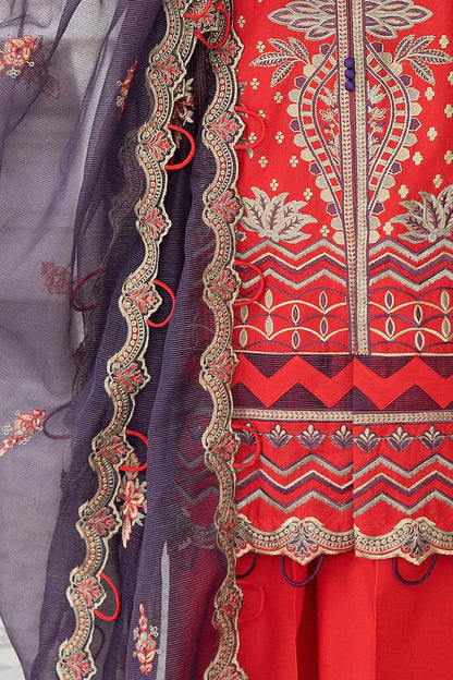 Mohagni | Muntazir Luxury Lawn 24 | AM-10 - Pakistani Designer Dress - by Mohagni | Type: Luxury - 100% Original at Saira Sultan