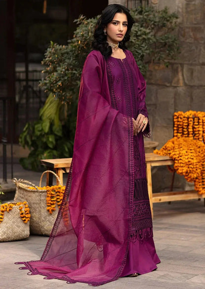 Mohagni | Muntazir Luxury Lawn 24 | CM-02 - Pakistani Designer Dress - by Mohagni | Type: Luxury - 100% Original at Saira Sultan