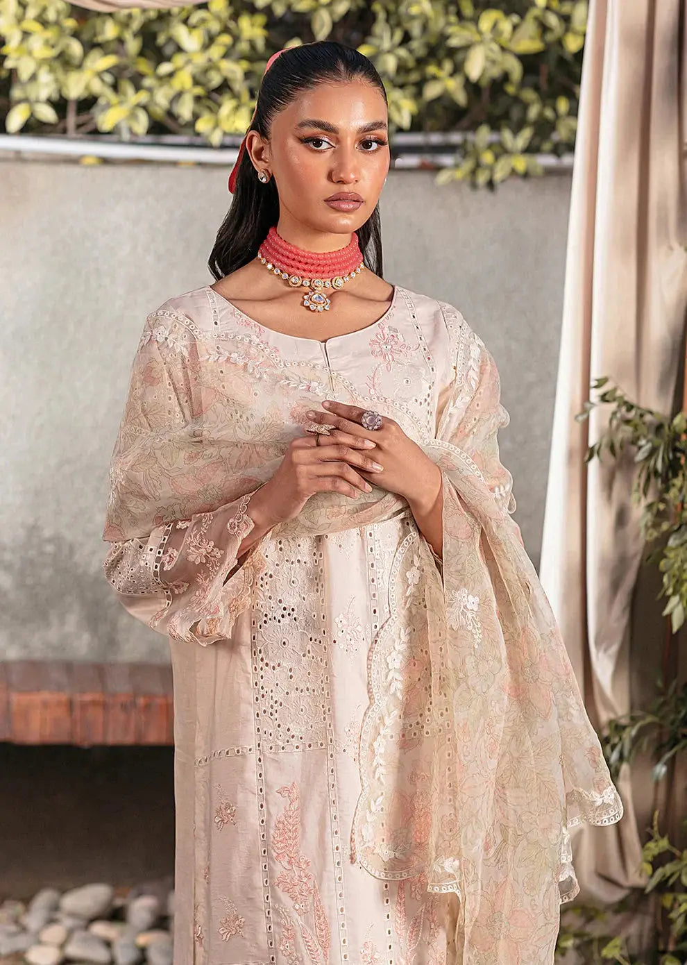 Mohagni | Muntazir Luxury Lawn 24 | CM-04 - Pakistani Designer Dress - by Mohagni | Type: Luxury - 100% Original at Saira Sultan