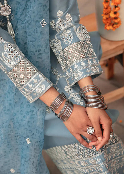 Mohagni | Muntazir Luxury Lawn 24 | CM-07 - Pakistani Designer Dress - by Mohagni | Type: Luxury - 100% Original at Saira Sultan