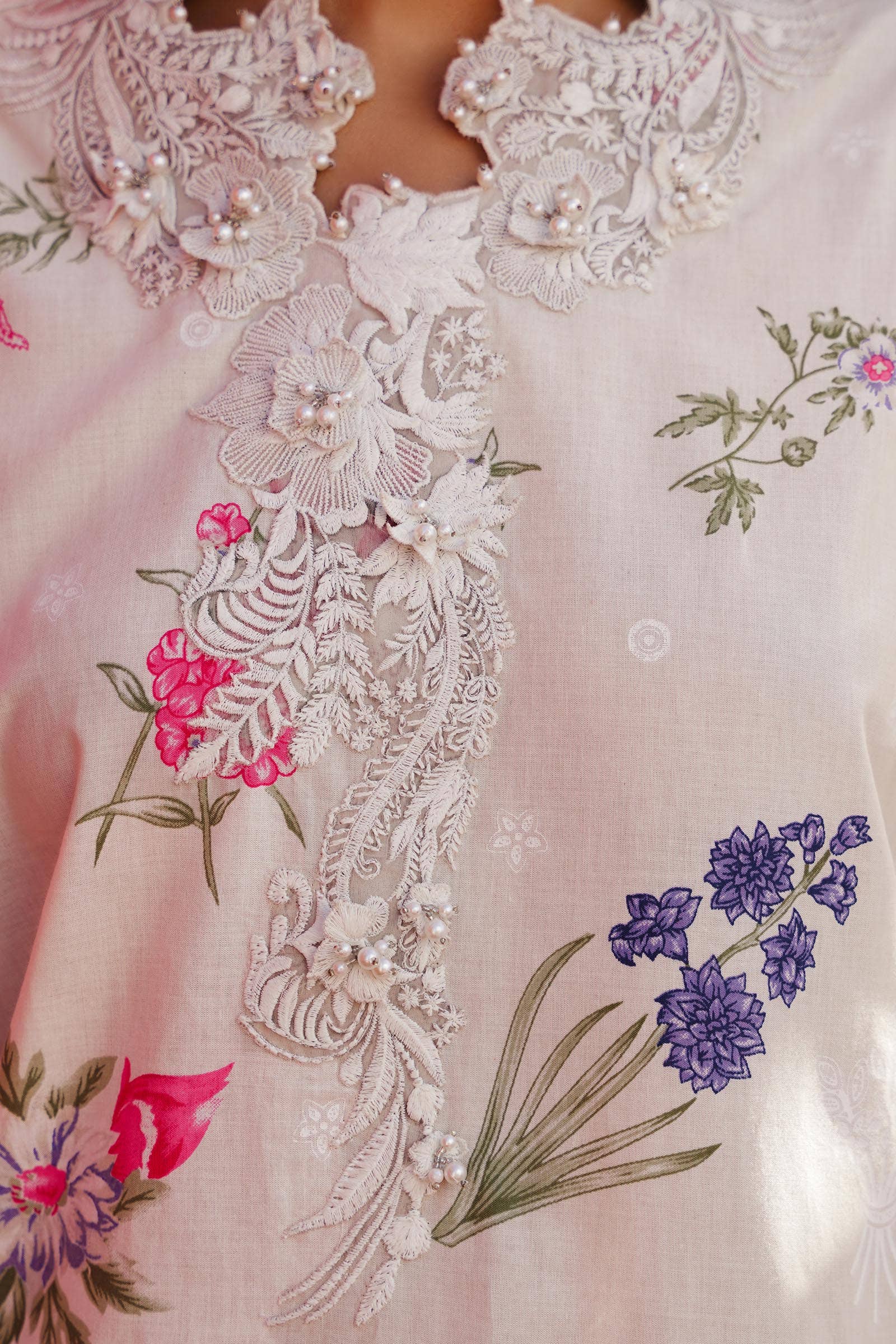 Sana Safinaz | Muzlin Spring 24 | M241-011A-CW - Pakistani Designer Dress - by Sana Safinaz | Type: Luxury - 100% Original at Saira Sultan