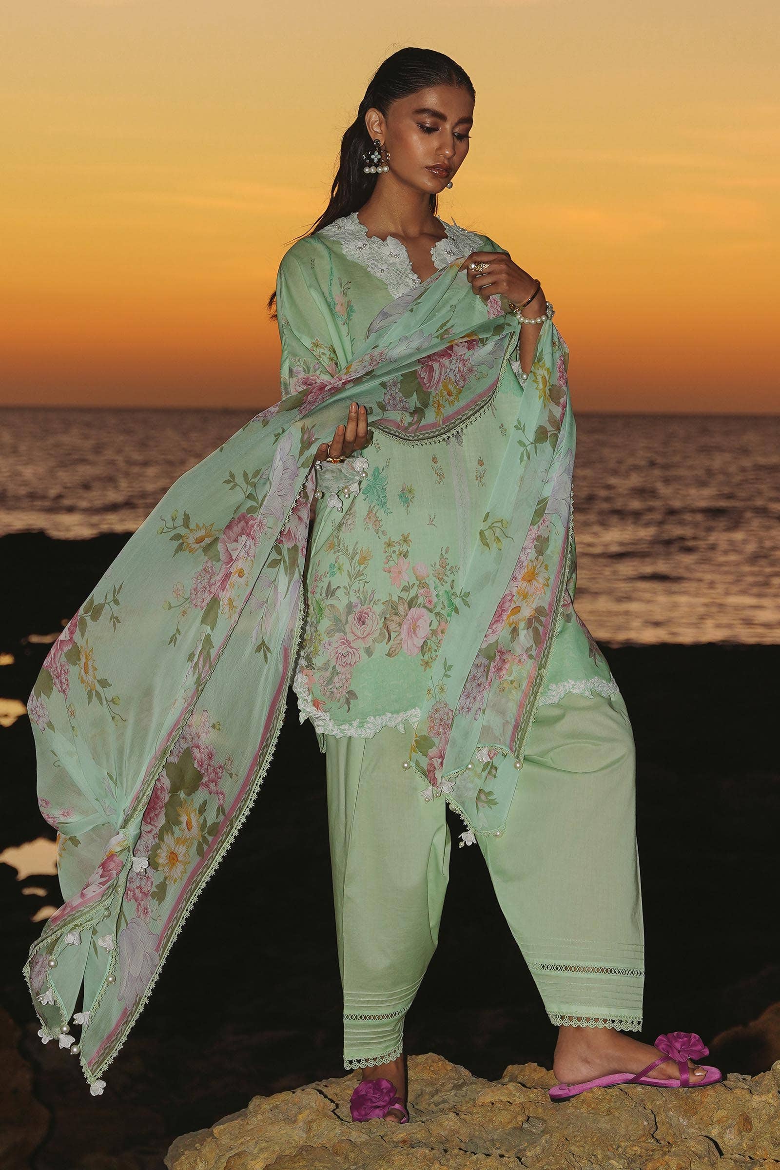 Sana Safinaz | Muzlin Spring 24 | M241-013B-CI - Pakistani Designer Dress - by Sana Safinaz | Type: Luxury - 100% Original at Saira Sultan