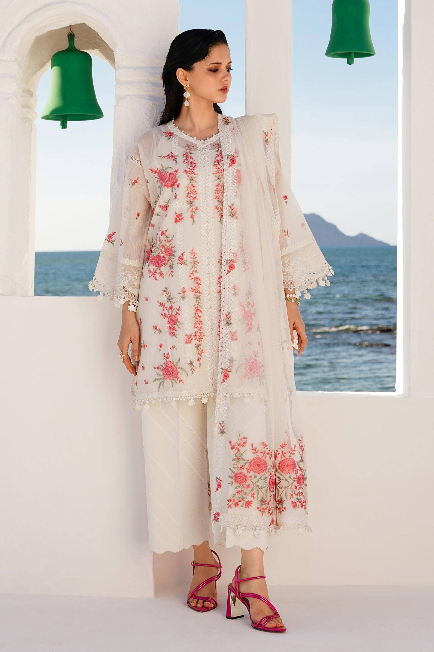 Sana Safinaz | Muzlin Spring 24 | M241-001A-CX - Pakistani Designer Dress - by Sana Safinaz | Type: Luxury - 100% Original at Saira Sultan