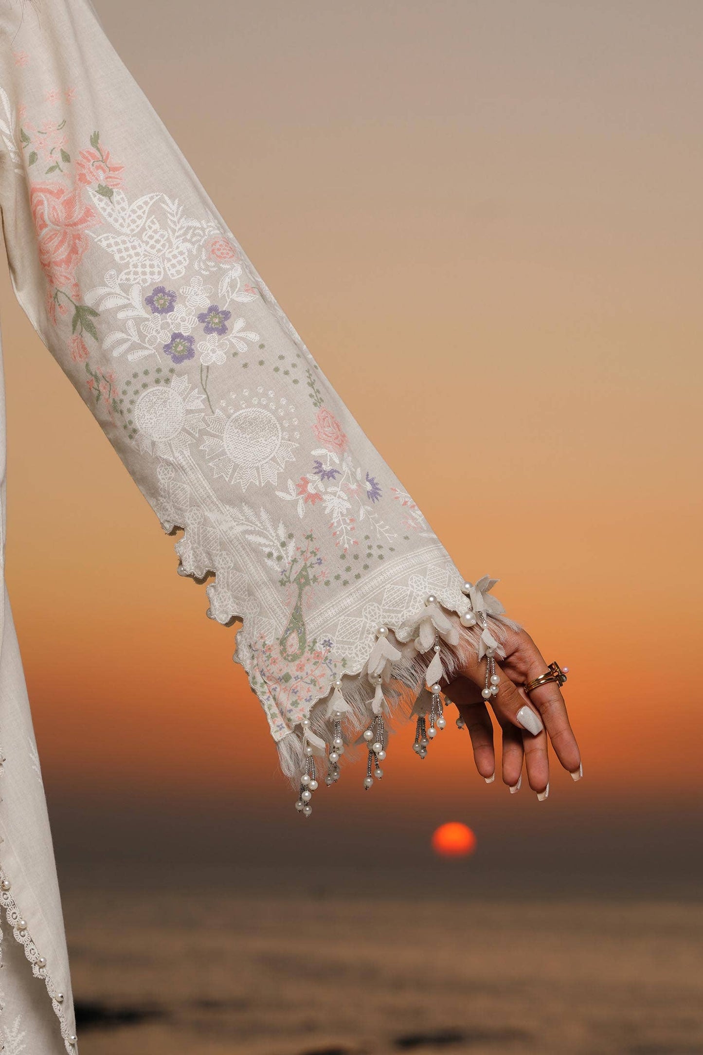 Sana Safinaz | Muzlin Spring 24 | M241-009A-DF - Pakistani Designer Dress - by Sana Safinaz | Type: Luxury - 100% Original at Saira Sultan