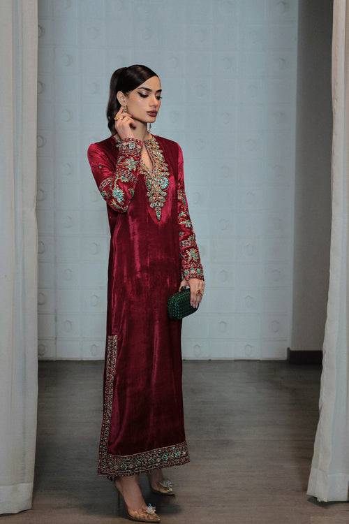 Saira Rizwan | Riona Luxury Formals | Julie - Pakistani Designer Dress - by Saira Rizwan | Type: Formal - 100% Original at Saira Sultan