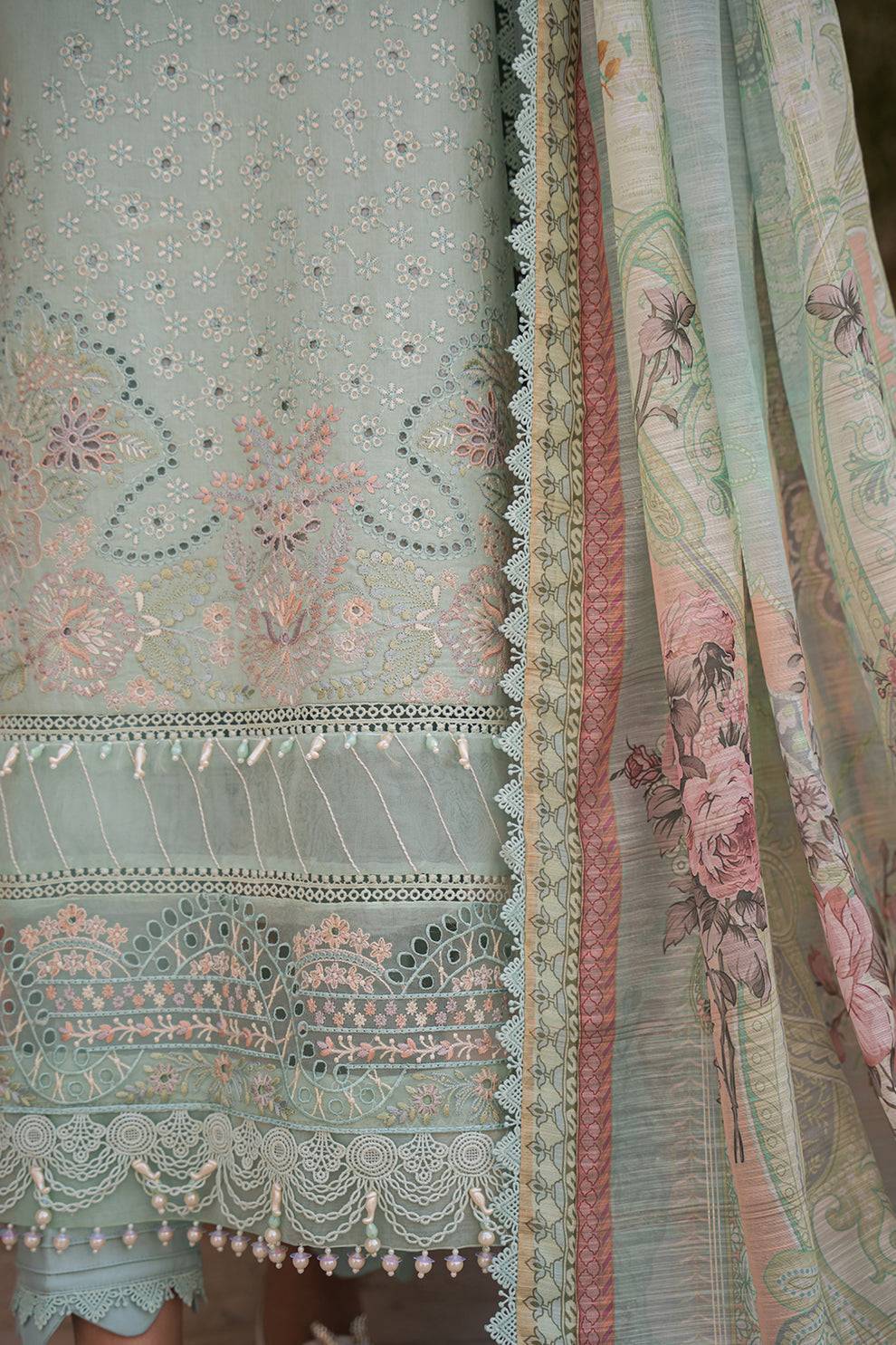 Neeshay | Symphony Luxury Lawn 24 | Melody - Pakistani Designer Dress - by Neeshay | Type: Luxury - 100% Original at Saira Sultan