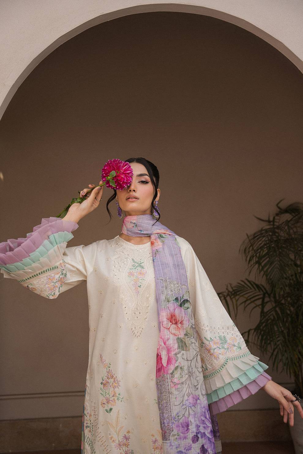 Neeshay | Symphony Luxury Lawn 24 | Opus - Pakistani Designer Dress - by Neeshay | Type: Luxury - 100% Original at Saira Sultan