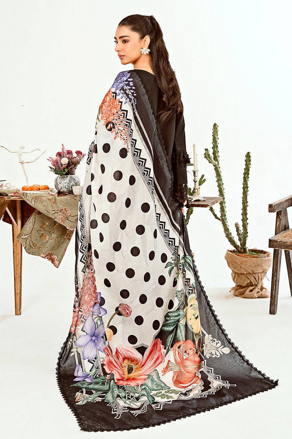 Neeshay | Zoella Lawn Collection | Amara - Pakistani Designer Dress - by Neeshay | Type: Luxury - 100% Original at Saira Sultan