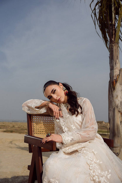 Nilofer Shahid | Verve Summer 24 | Anastasia (3pc)  Verve SS 24 - Pakistani Designer Dress - by Nilofer Shahid | Type: Formal - 100% Original at Saira Sultan