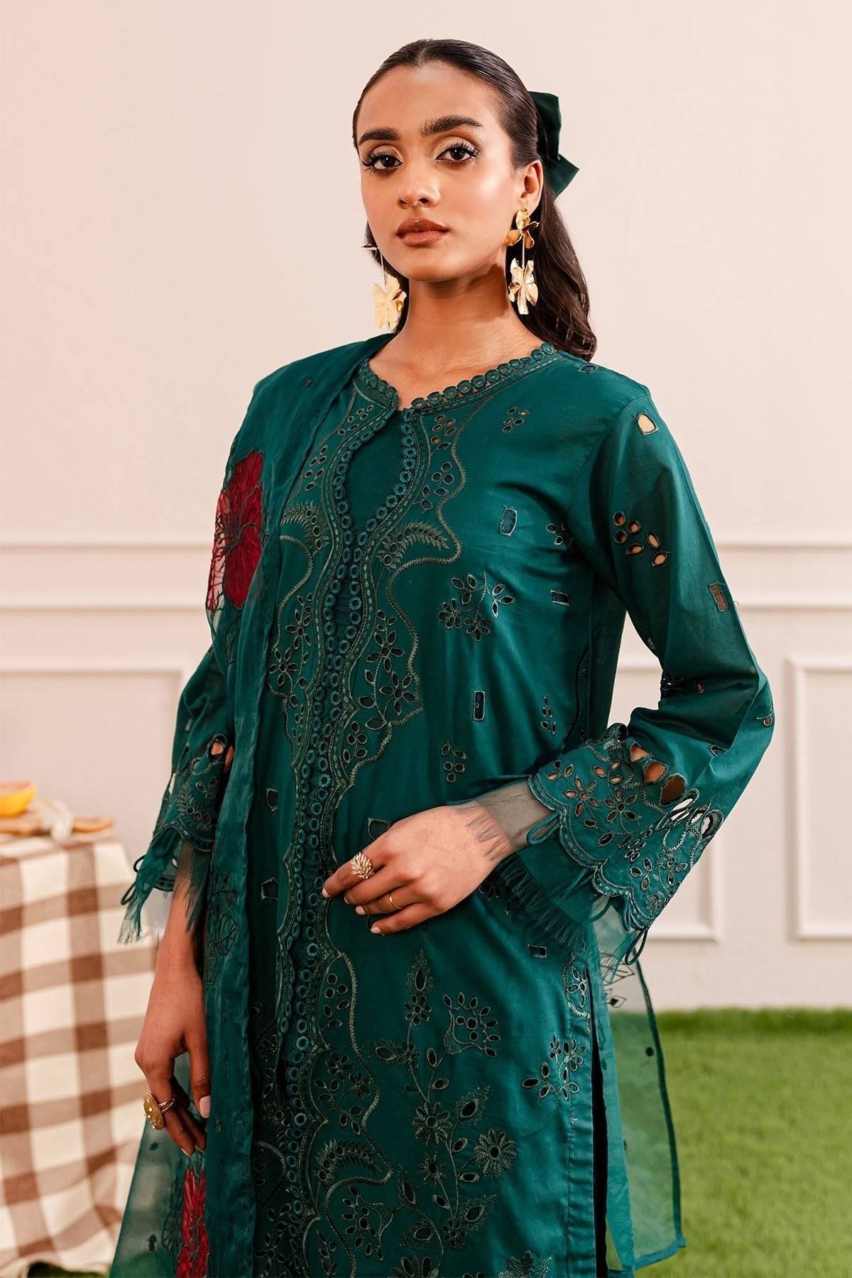 Nureh | Shades Of Summer | NP-478 - Pakistani Designer Dress - by Nureh | Type: Luxury - 100% Original at Saira Sultan