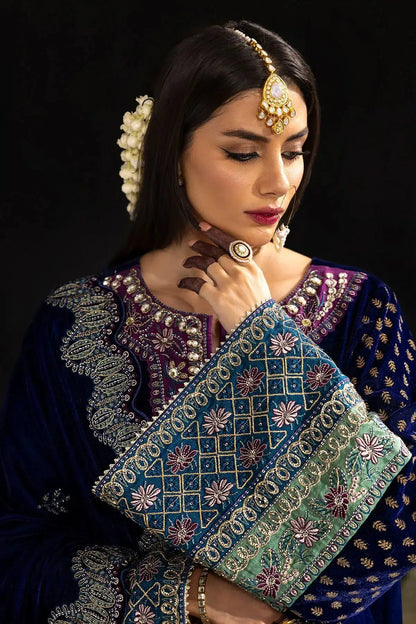 Nureh | Maya Velvet 23 | Nooreza - Pakistani Designer Dress - by Nureh | Type: Formal - 100% Original at Saira Sultan