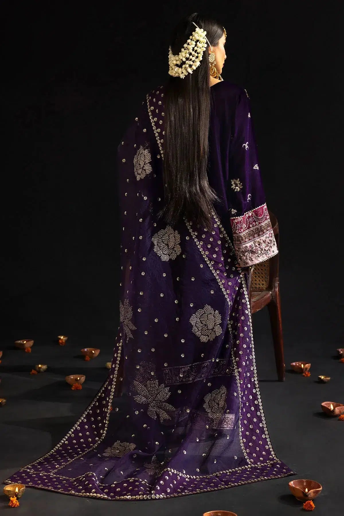 Nureh | Maya Velvet 23 | Rumeli - Pakistani Designer Dress - by Nureh | Type: Formal - 100% Original at Saira Sultan