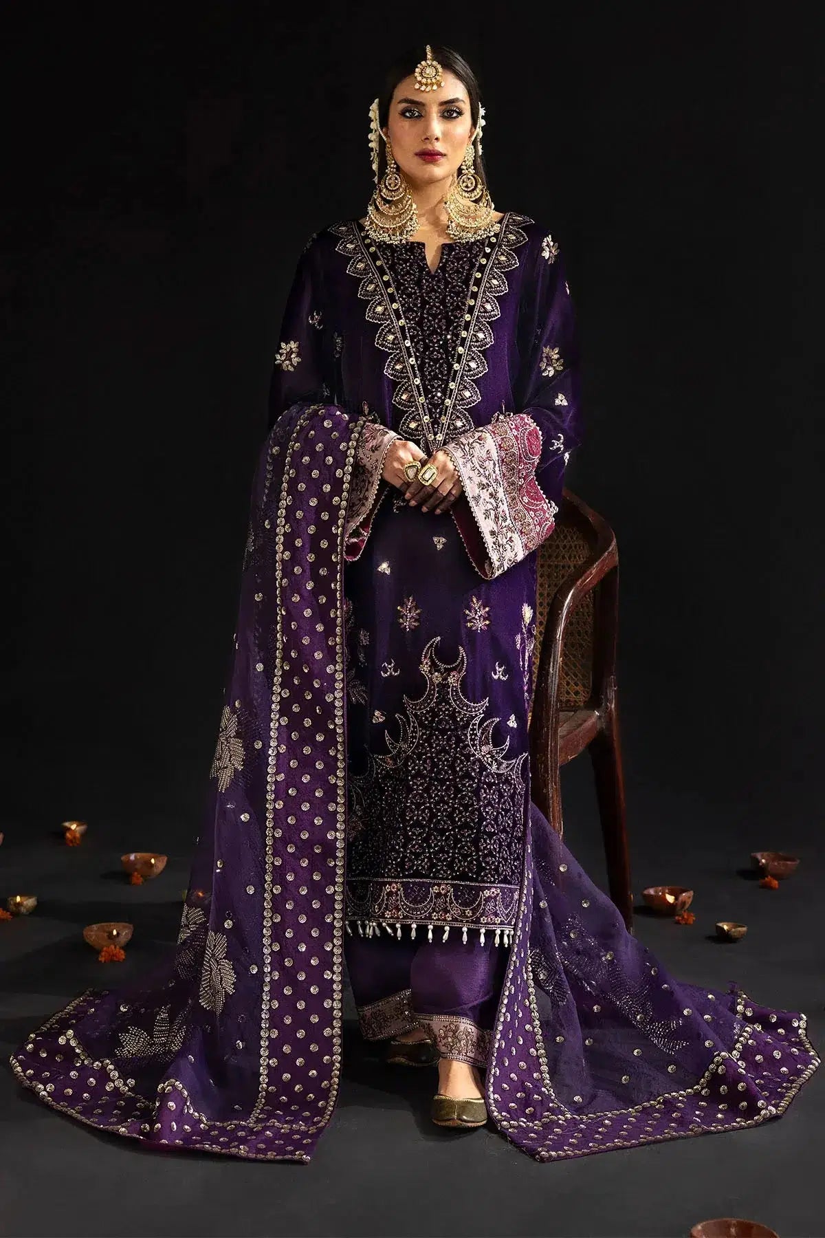 Nureh | Maya Velvet 23 | Rumeli - Pakistani Designer Dress - by Nureh | Type: Formal - 100% Original at Saira Sultan