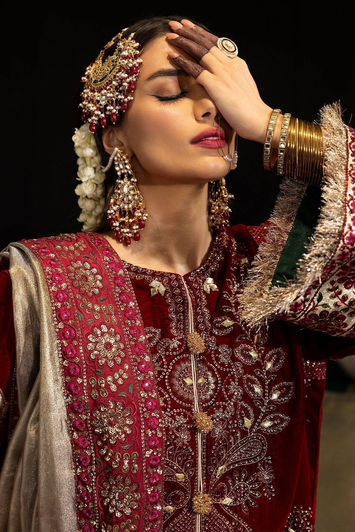 Nureh | Maya Velvet 23 | Zahara - Pakistani Designer Dress - by Nureh | Type: Formal - 100% Original at Saira Sultan