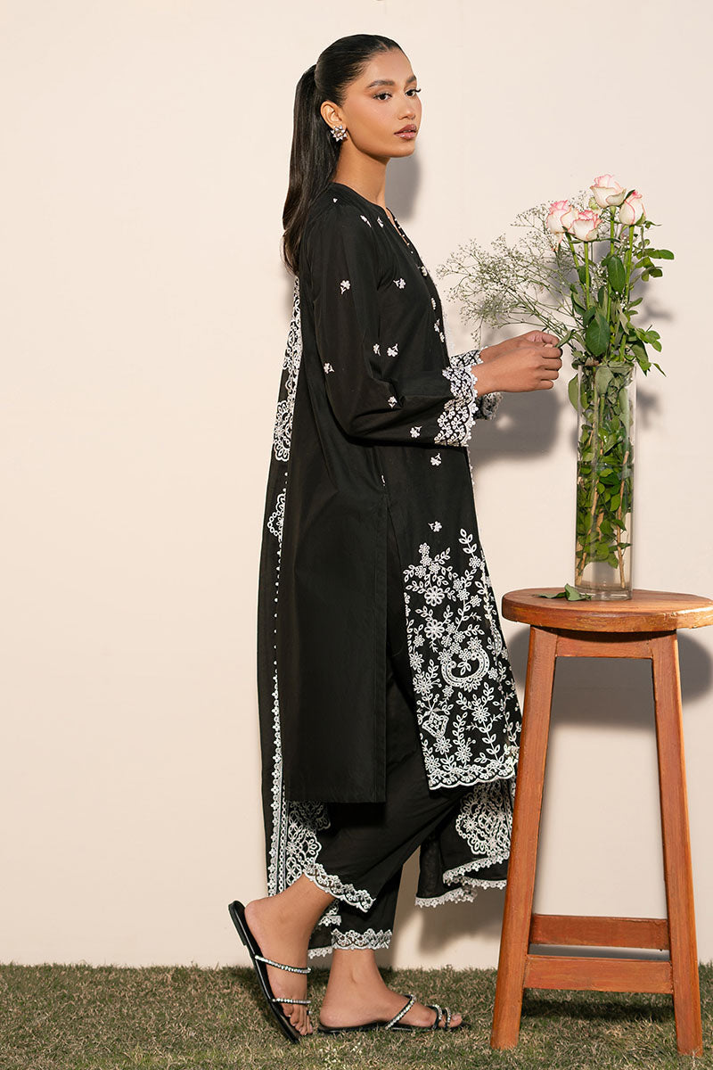Cross Stitch | Mahiri Lawn 25 | RAVEN GRACE L Black Lawn