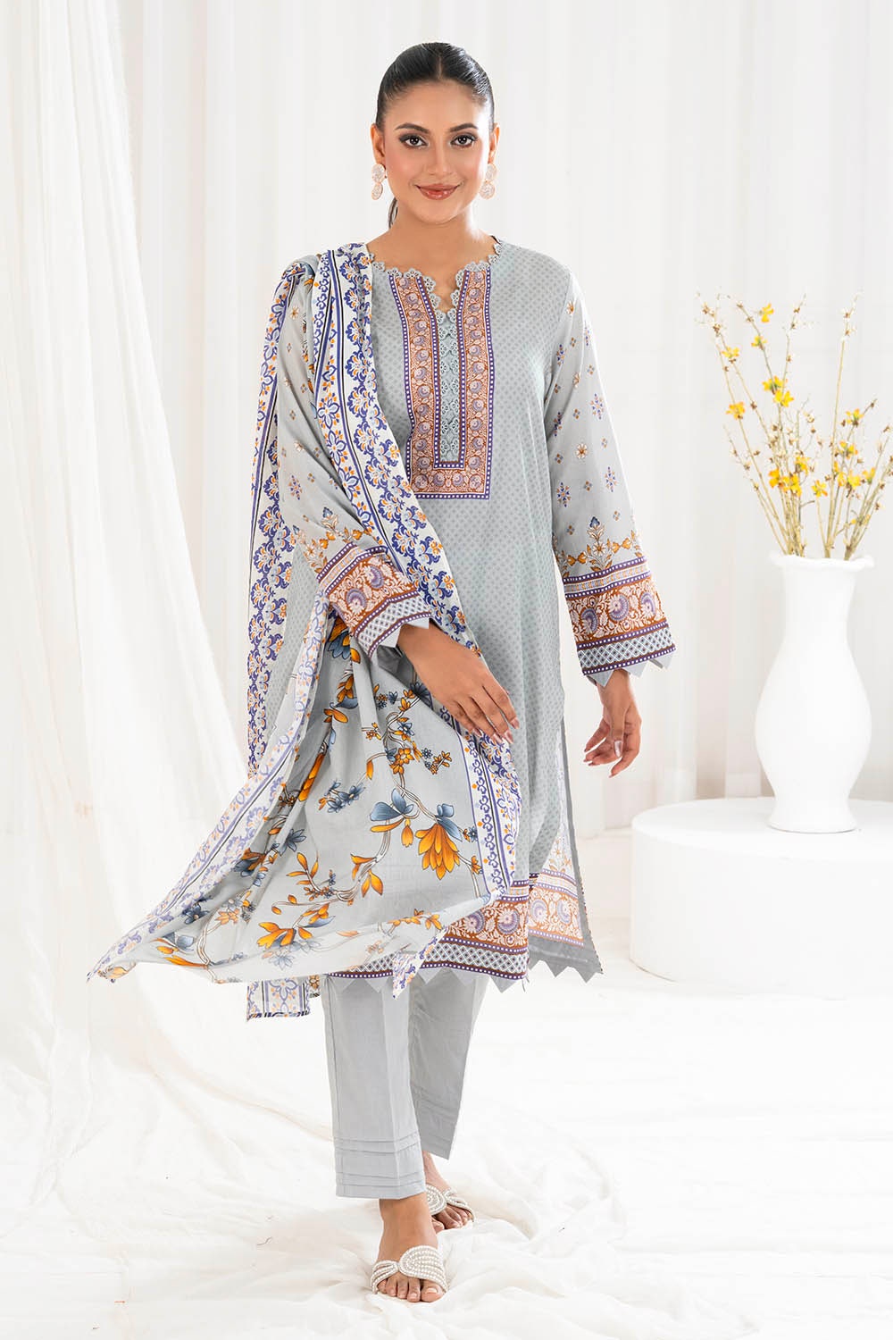 Gul Ahmed | Summer Special 25 | CLP-52203 XS Gray Lawn