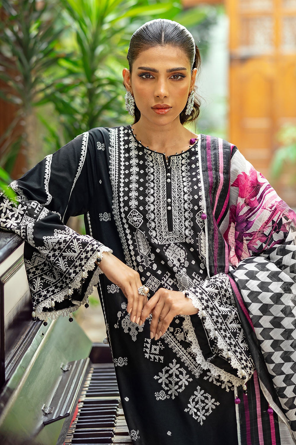 Gul Ahmed | Festive Capsule 25 | SP-52043 XL Black Lawn