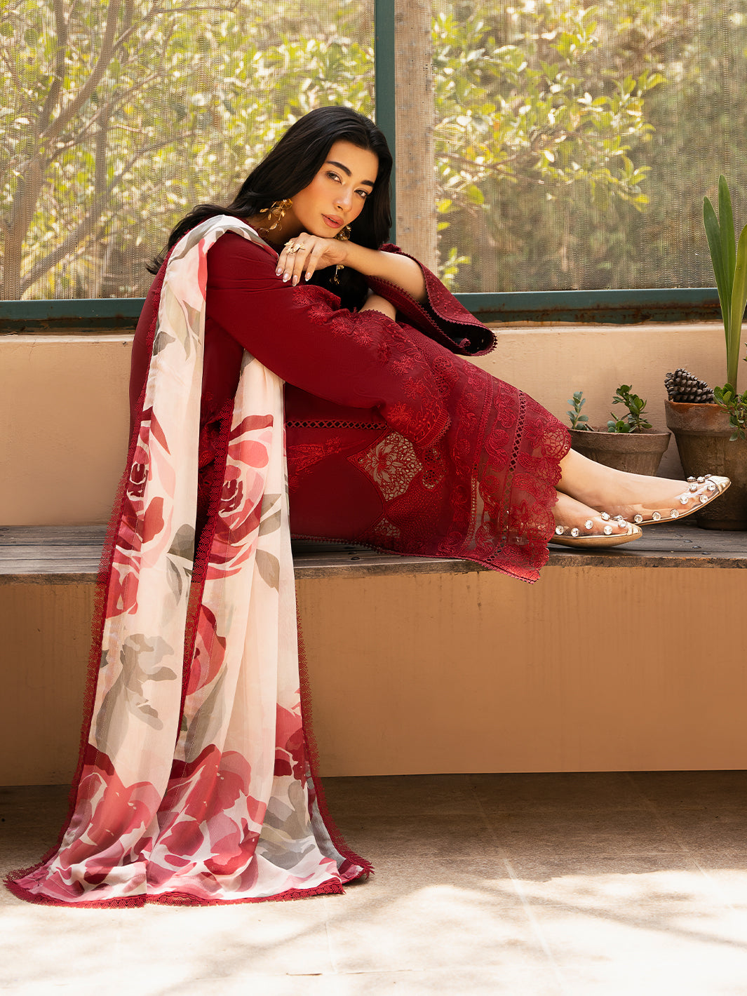 Izel | Dastak Luxury Lawn | REET XL Blood Red Lawn