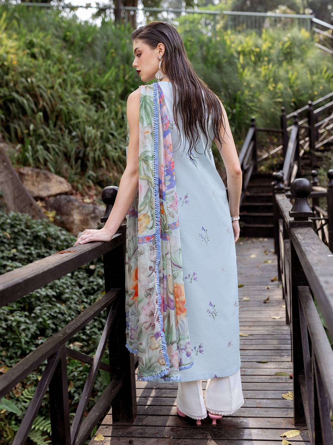 Roheenaz | Dahlia Embroidered Lawn 24 | Daisy - Pakistani Designer Dress - by Roheenaz | Type: Luxury - 100% Original at Saira Sultan