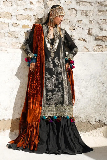 Sana Safinaz | Winter Luxury 23 | S231-001A-DF - Pakistani Designer Dress - by Sana Safinaz | Type: Luxury - 100% Original at Saira Sultan