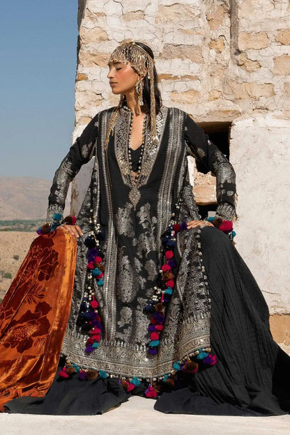 Sana Safinaz | Winter Luxury 23 | S231-001A-DF - Pakistani Designer Dress - by Sana Safinaz | Type: Luxury - 100% Original at Saira Sultan