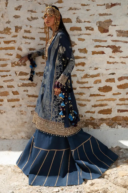 Sana Safinaz | Winter Luxury 23 | S231-001B-DF - Pakistani Designer Dress - by Sana Safinaz | Type: Luxury - 100% Original at Saira Sultan