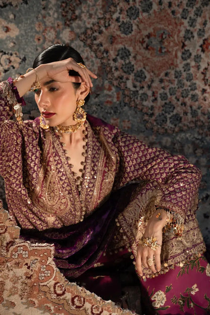 Sana Safinaz | Winter Luxury 23 | S231-007B-DE - Pakistani Designer Dress - by Sana Safinaz | Type: Luxury - 100% Original at Saira Sultan