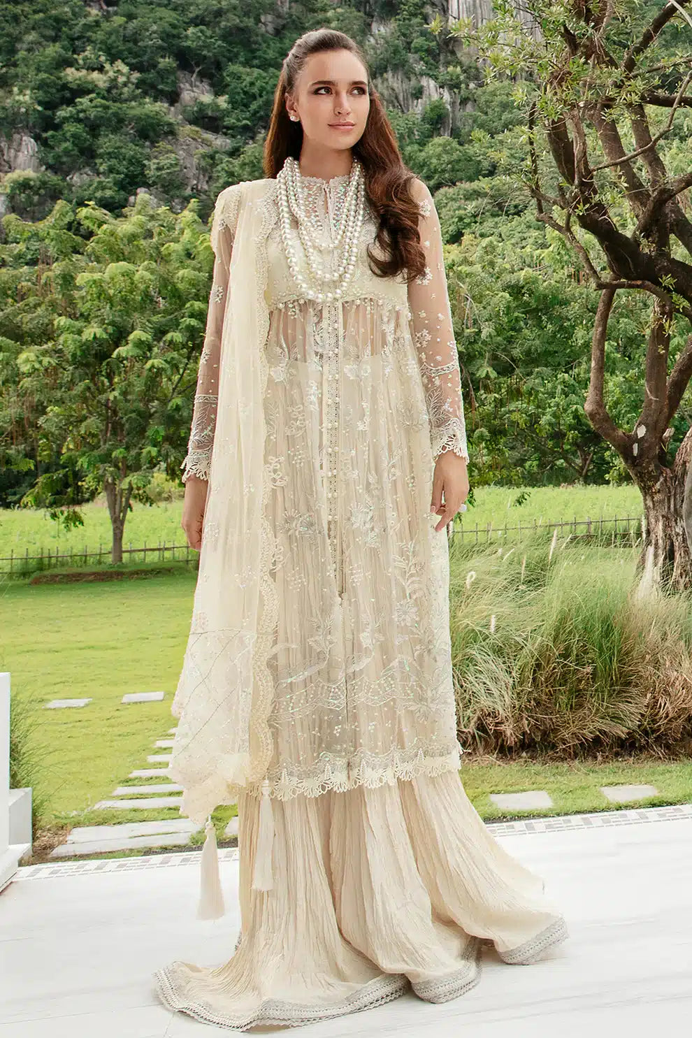 Saad Shaikh | Luminous Formals 23 | OAI - Pakistani Designer Dress - by Saad Shaikh | Type: Formal - 100% Original at Saira Sultan