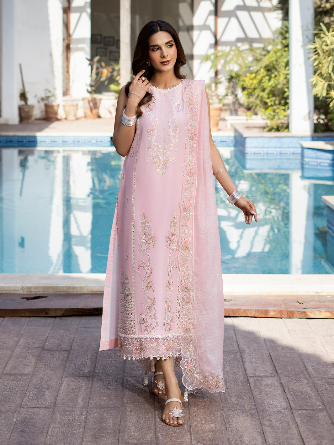 Izel | Mahveen Festive Lawn 25 | SAFA XS Powder Pink Lawn