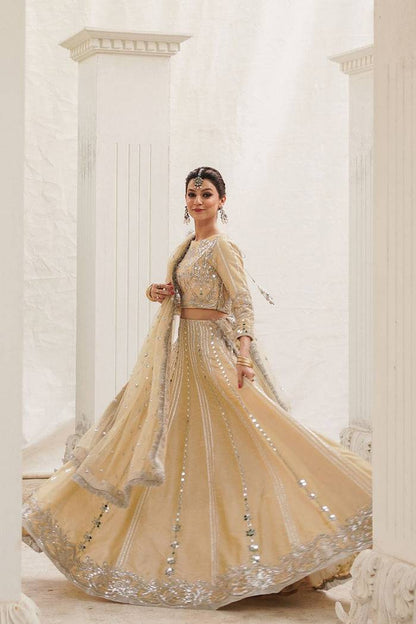 Saira Rizwan | Mehr o mah Wedding Formals | Mahzaib - Pakistani Designer Dress - by Saira Rizwan | Type: Bridal - 100% Original at Saira Sultan