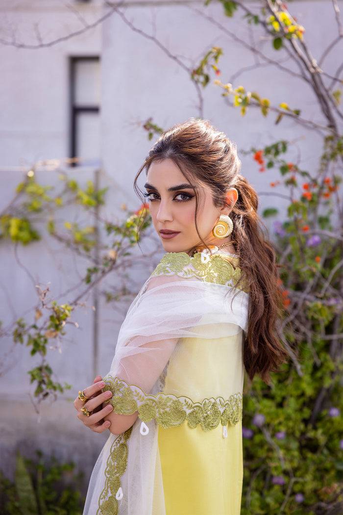 Saira Rizwan | Luxury Lawn 24 | TIFFANY - SRLL24-03 - Pakistani Designer Dress - by Saira Rizwan | Type: Luxury - 100% Original at Saira Sultan