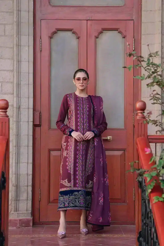 Saira Rizwan | Winter 23 | ZAYNEM SR-02 - Pakistani Designer Dress - by Saira Rizwan | Type: Luxury - 100% Original at Saira Sultan