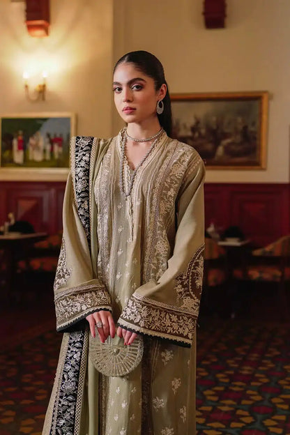 Saira Rizwan | Winter 23 | LAMISA SR-04 - Pakistani Designer Dress - by Saira Rizwan | Type: Luxury - 100% Original at Saira Sultan