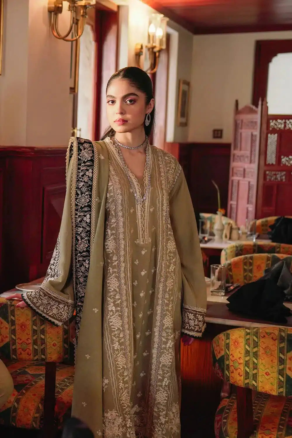 Saira Rizwan | Winter 23 | LAMISA SR-04 - Pakistani Designer Dress - by Saira Rizwan | Type: Luxury - 100% Original at Saira Sultan