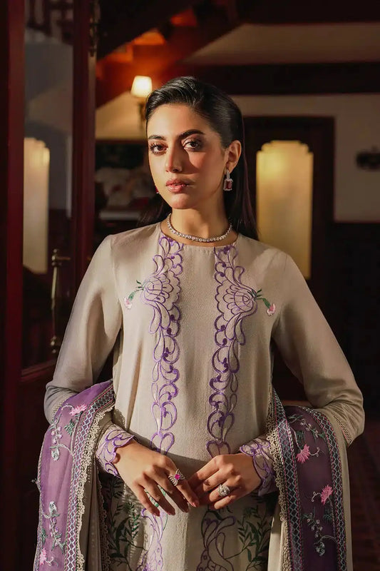 Saira Rizwan | Winter 23 | ZHALAY SR-07 - Pakistani Designer Dress - by Saira Rizwan | Type: Luxury - 100% Original at Saira Sultan