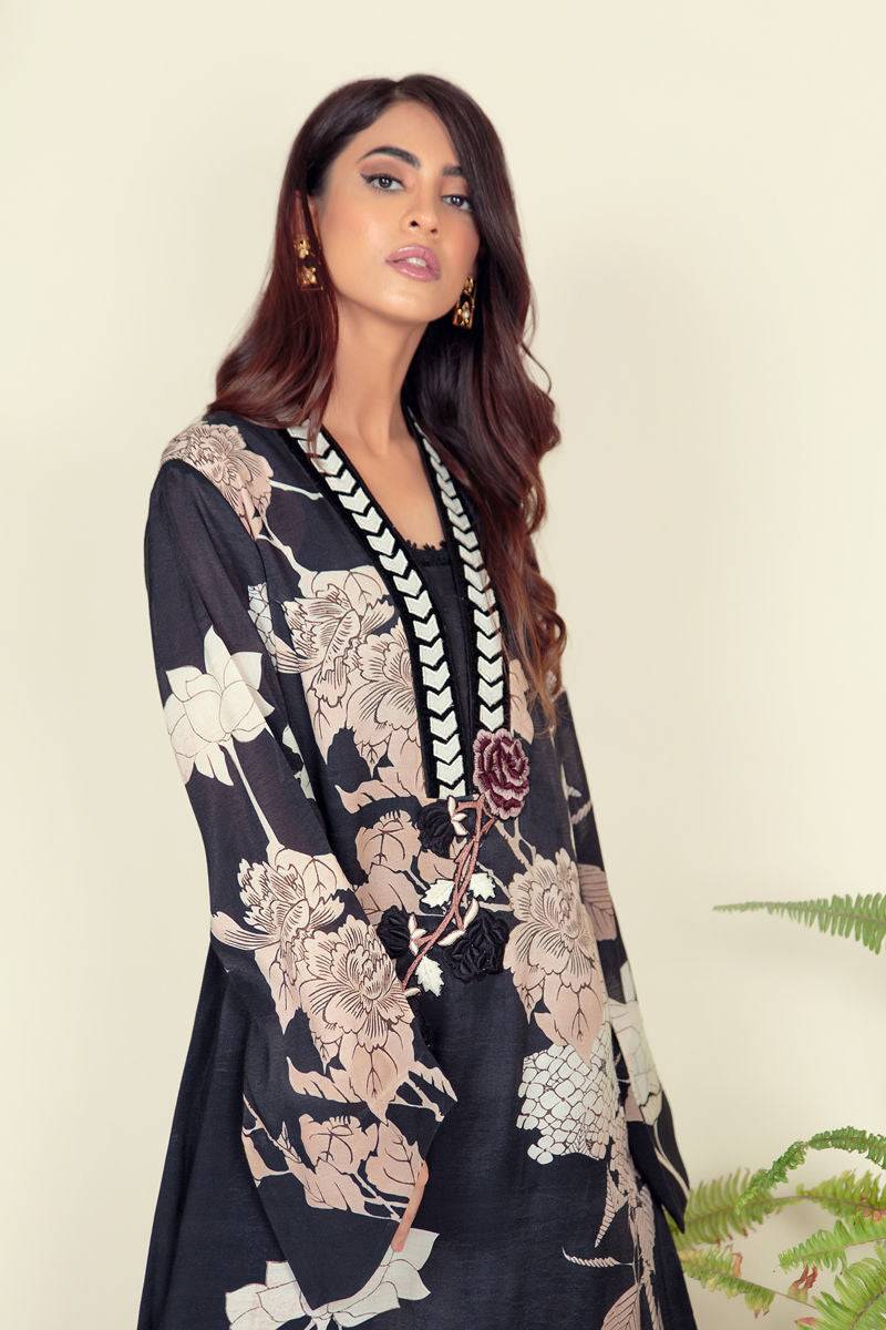 Shamaeel Ansari | Daily Pret Wear | ECK - 17 - Pakistani Designer Dress - by Shamaeel Ansari | Type: Luxury - 100% Original at Saira Sultan