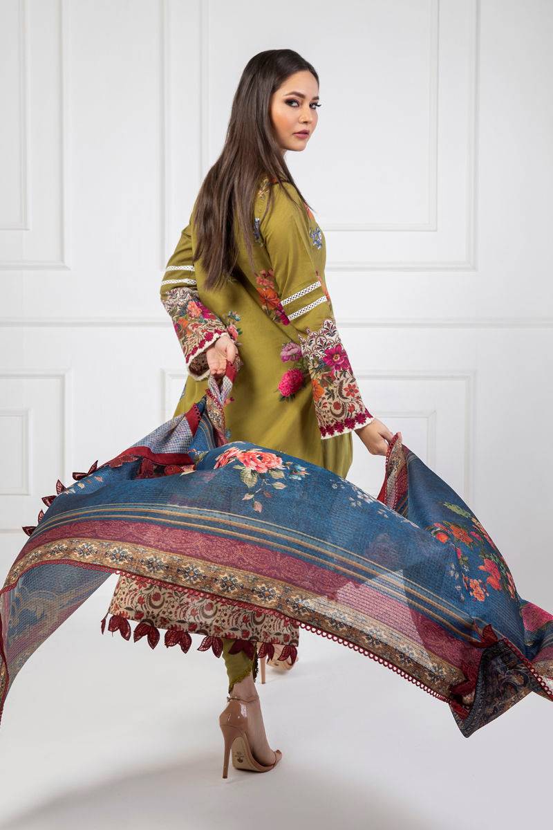 Shamaeel Ansari | Lawn 24 | LV116 - Pakistani Designer Dress - by Shamaeel Ansari | Type: Luxury - 100% Original at Saira Sultan