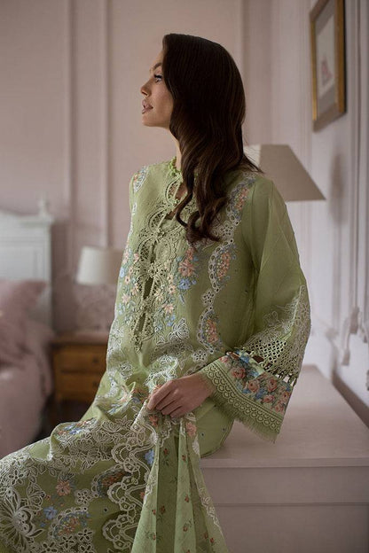Sobia Nazir | Luxury Lawn 24 | DESIGN 4A - Pakistani Designer Dress - by Sobia Nazir | Type: Luxury - 100% Original at Saira Sultan