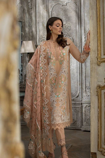 Sobia Nazir | Luxury Lawn 24 | DESIGN 4B - Pakistani Designer Dress - by Sobia Nazir | Type: Luxury - 100% Original at Saira Sultan