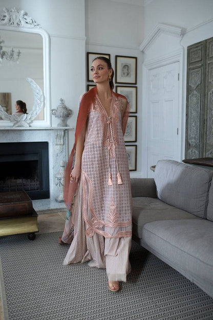 Sobia Nazir | Luxury Lawn 24 | DESIGN 5B - Pakistani Designer Dress - by Sobia Nazir | Type: Luxury - 100% Original at Saira Sultan