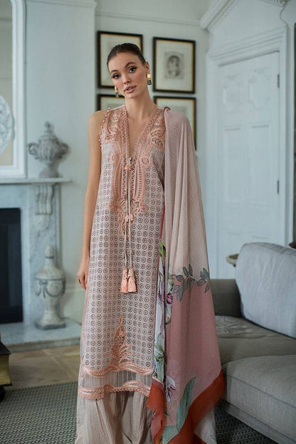 Sobia Nazir | Luxury Lawn 24 | DESIGN 5B - Pakistani Designer Dress - by Sobia Nazir | Type: Luxury - 100% Original at Saira Sultan