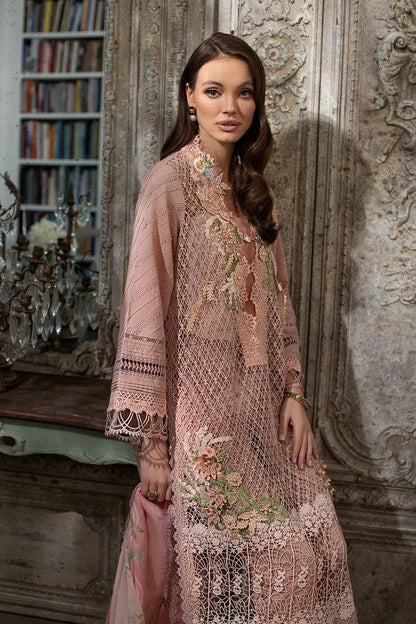 Sobia Nazir | Luxury Lawn 24 | DESIGN 7B - Pakistani Designer Dress - by Sobia Nazir | Type: Luxury - 100% Original at Saira Sultan